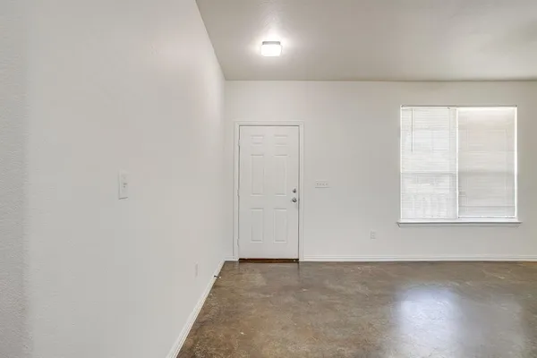 $1,525 | 723 Hometown Village, Joshua, TX 76058