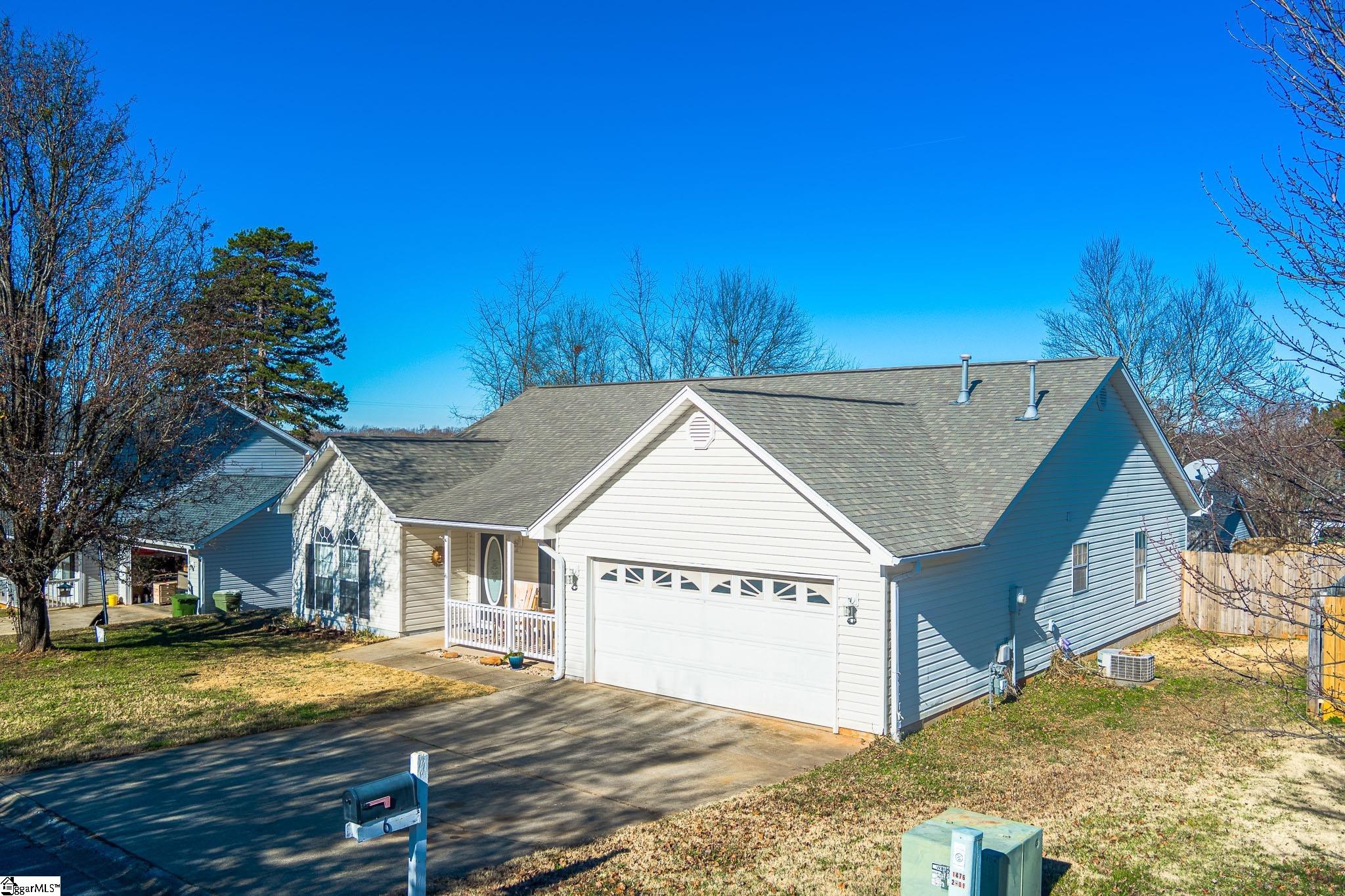 6 Appalachian Lane Mauldin, SC 29662 - Photo 2 of 30