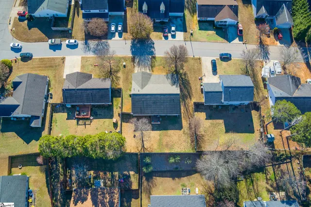 $305,000 | 6 Appalachian Lane, Mauldin, SC 29662