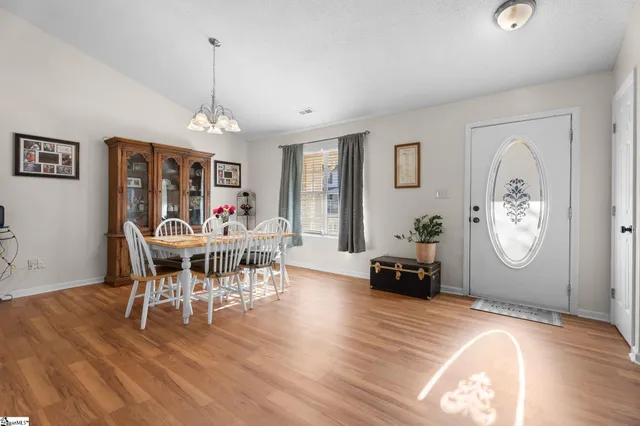 $305,000 | 6 Appalachian Lane, Mauldin, SC 29662