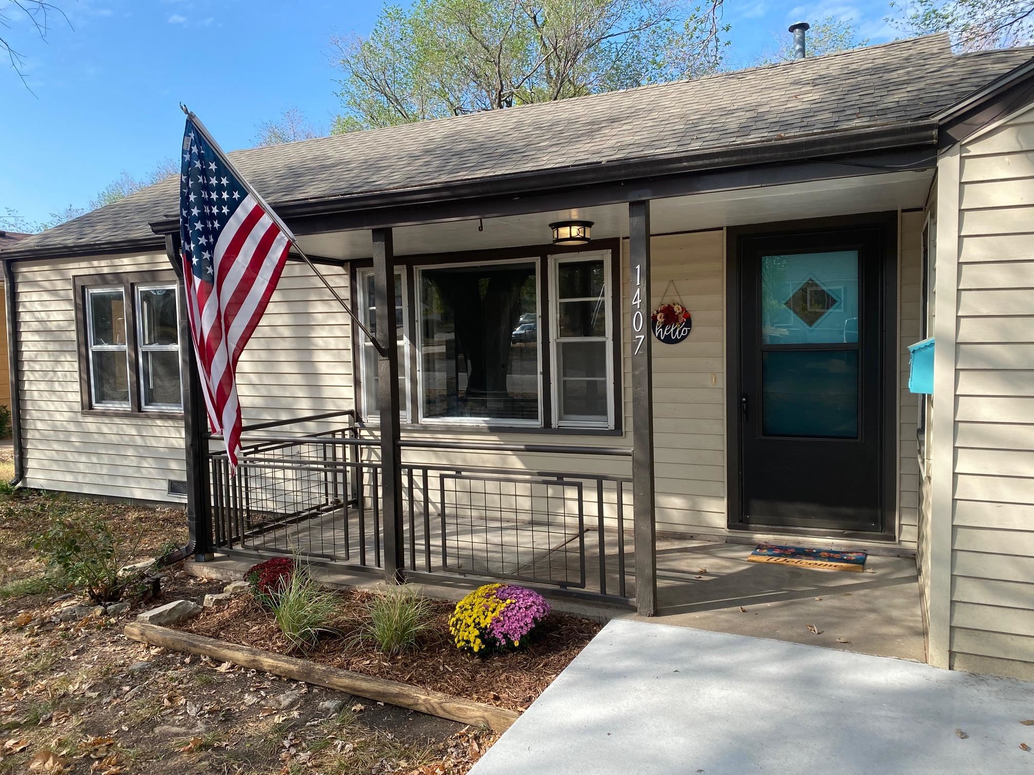 1407 Bobbie Street Augusta, KS 67010 - Photo 2 of 20
