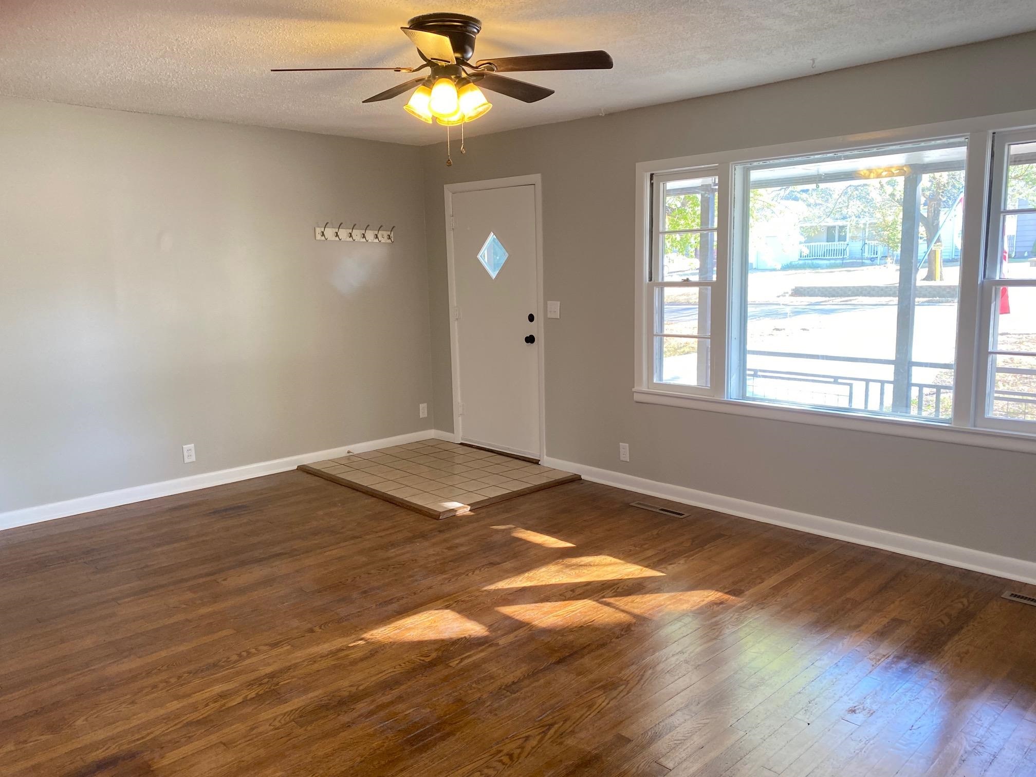 1407 Bobbie Street Augusta, KS 67010 - Photo 3 of 20