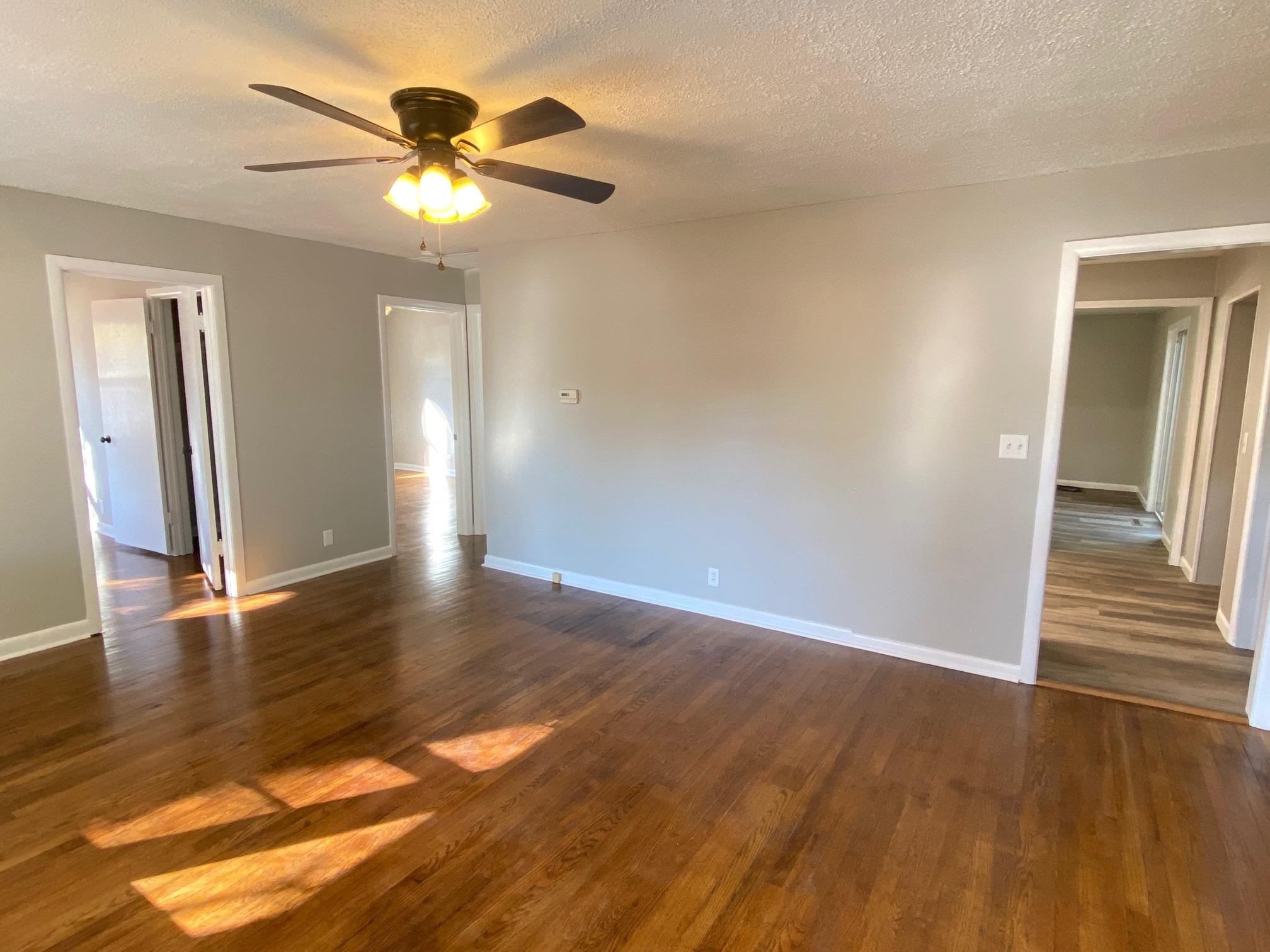 1407 Bobbie Street Augusta, KS 67010 - Photo 4 of 20