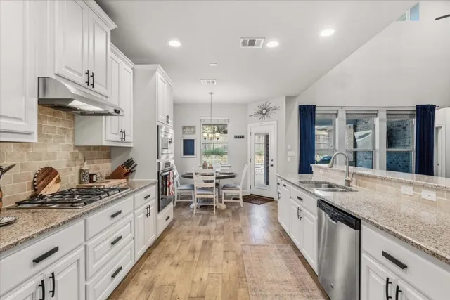 $555,000 | 2852 Coral Valley Drive, Leander, TX 78641