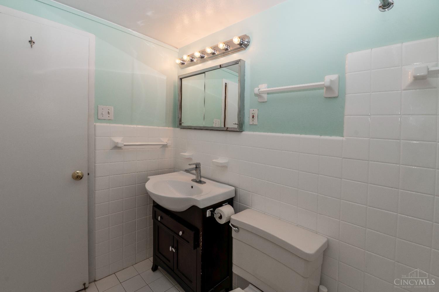 2324 Madison Road, Unit 1404 Cincinnati, OH 45208 - Photo 23 of 35
