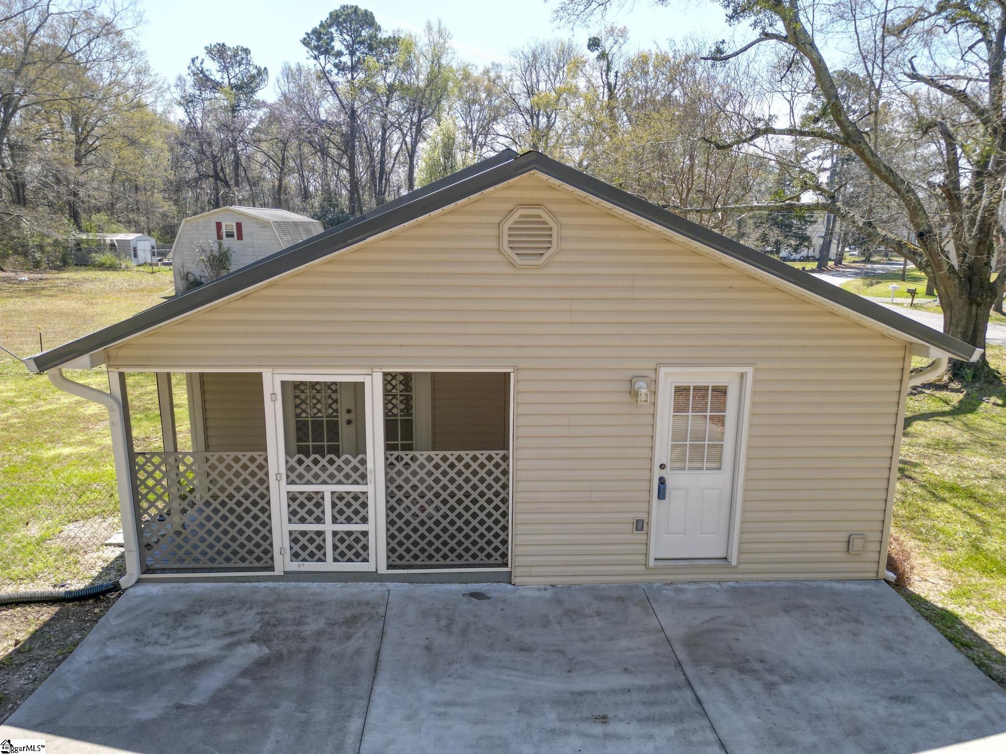 8 Strong Circle Due West, SC 29639 - Photo 29 of 36