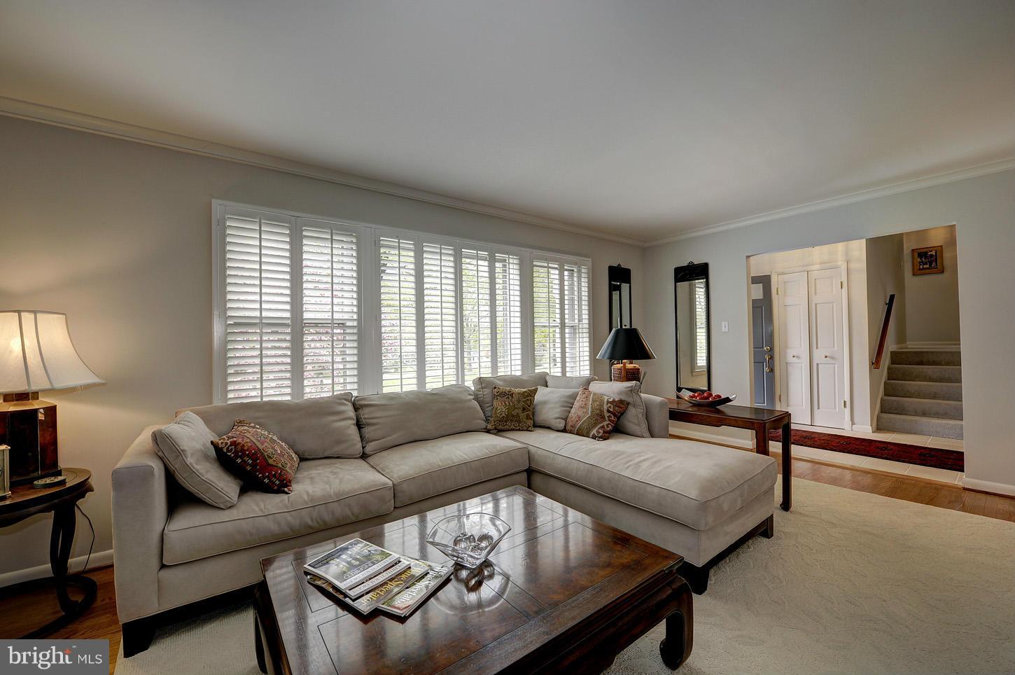 5617 Newington Road Bethesda, MD 20816 - Photo 4 of 30 Living Room