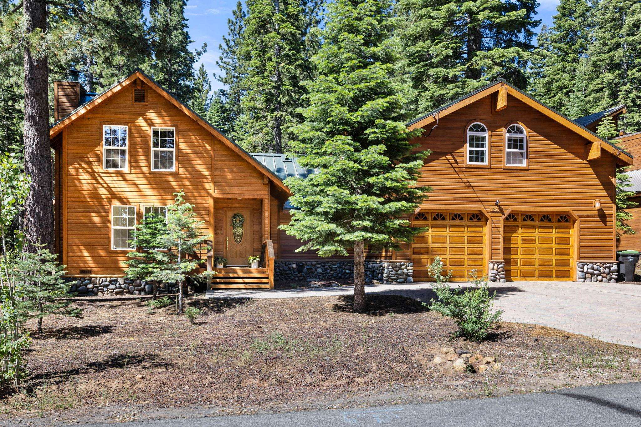 12292 Greenleaf Way Truckee, CA 96161 - Photo 1 of 21