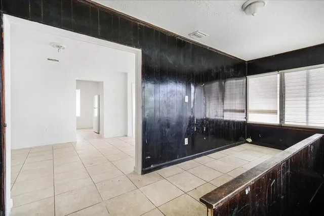 $1,990,000 | 29 Southwest 9th Avenue, Miami, FL 33130