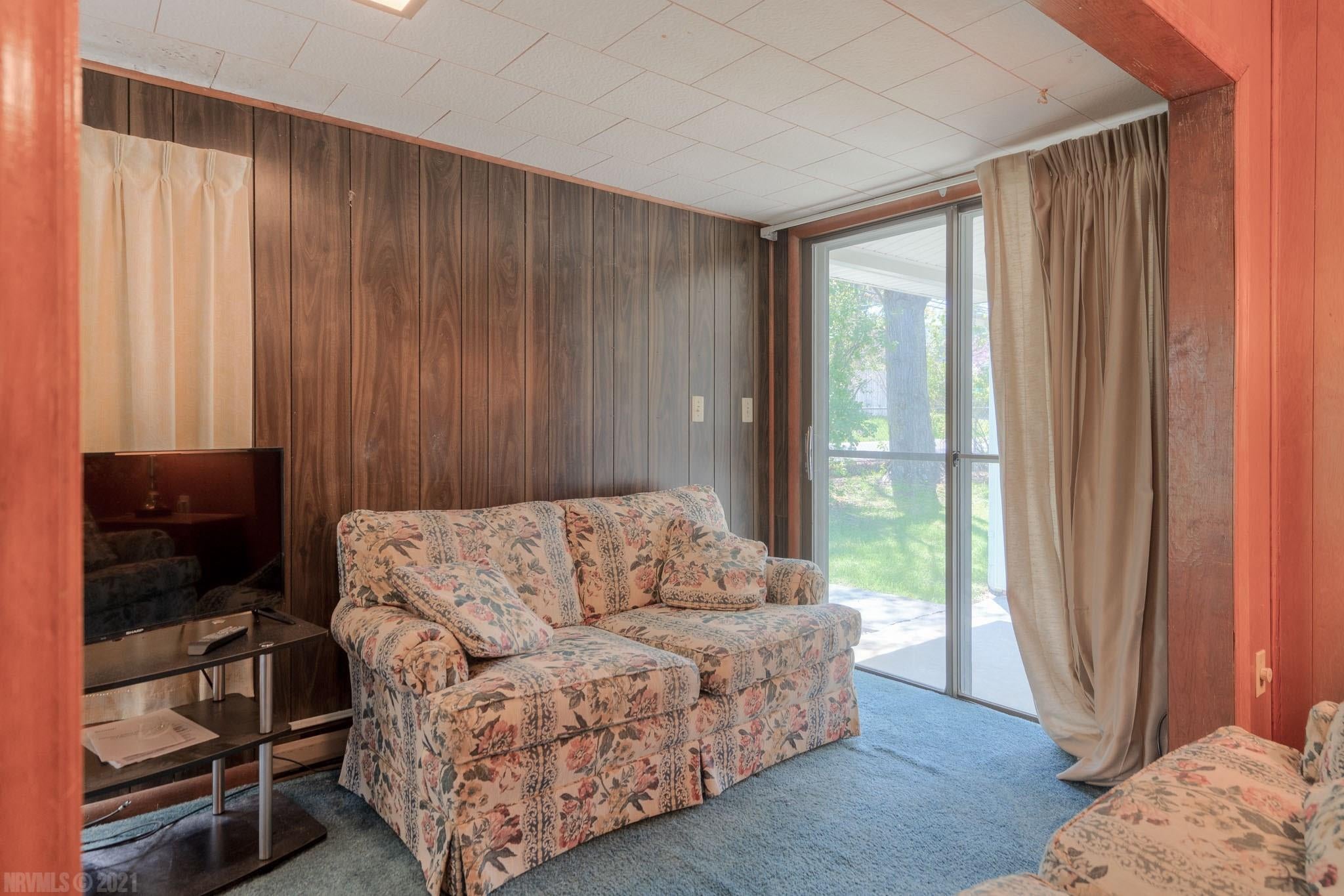 851 Giles Road Blacksburg, VA 24060 - Photo 23 of 48 Gallery Image 23