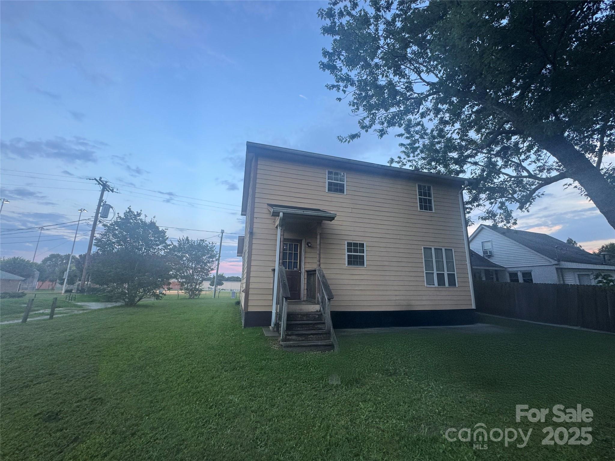 305 Mobley Street Clover, SC 29710 - Photo 3 of 5