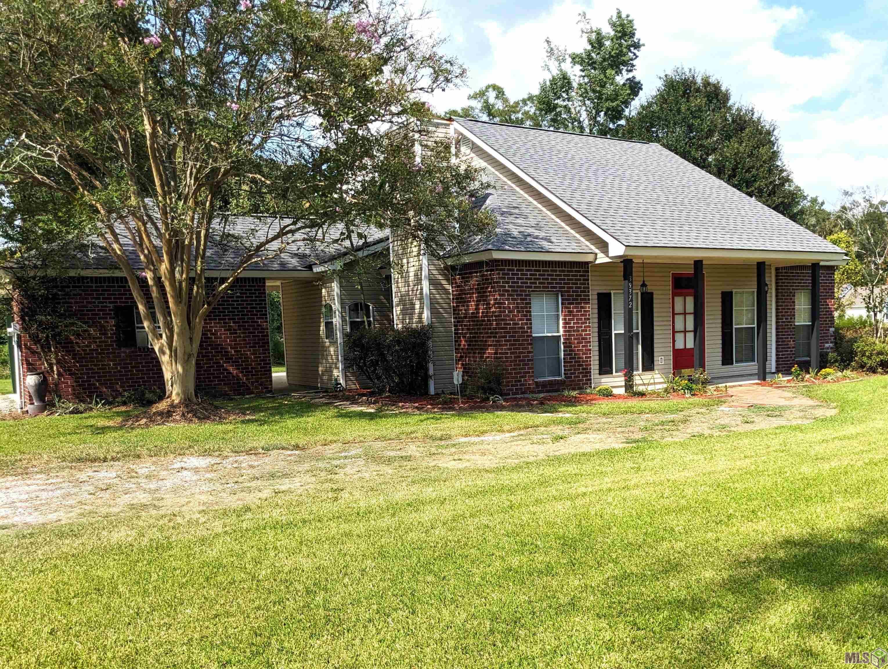 39372 Shafter Leblanc Road Gonzales, LA 70737 - Photo 2 of 31 View from Driveway Entrance