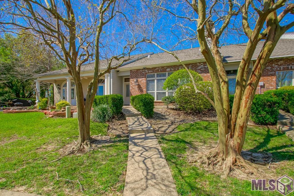 2321 Shadowbrook Drive Baton Rouge, LA 70816 - Photo 1 of 38