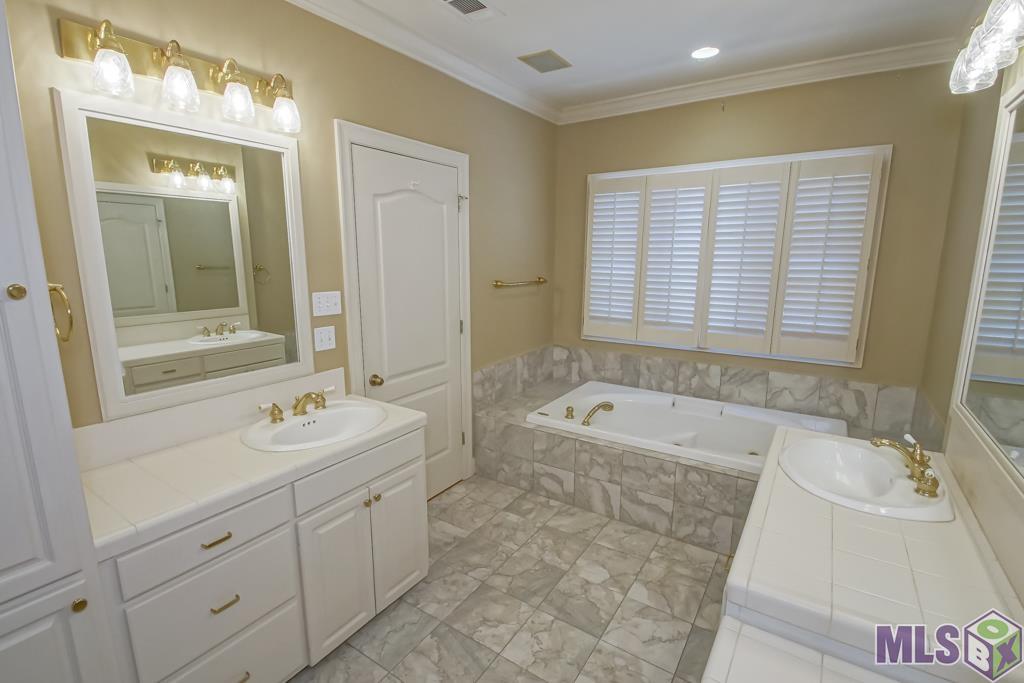 2321 Shadowbrook Drive Baton Rouge, LA 70816 - Photo 20 of 38