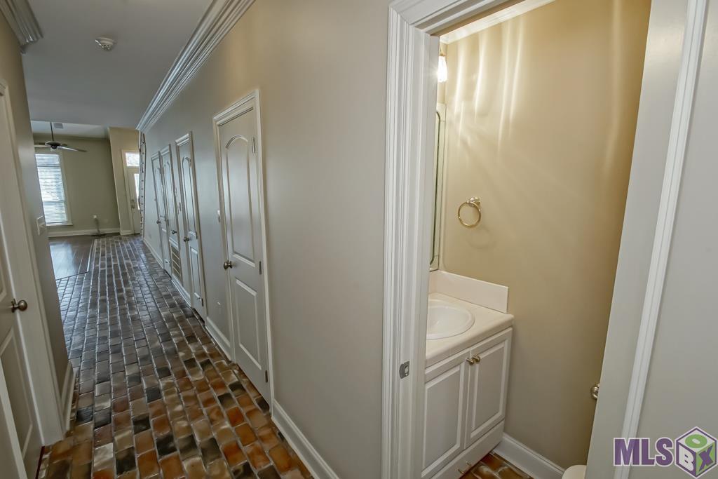 2321 Shadowbrook Drive Baton Rouge, LA 70816 - Photo 27 of 38