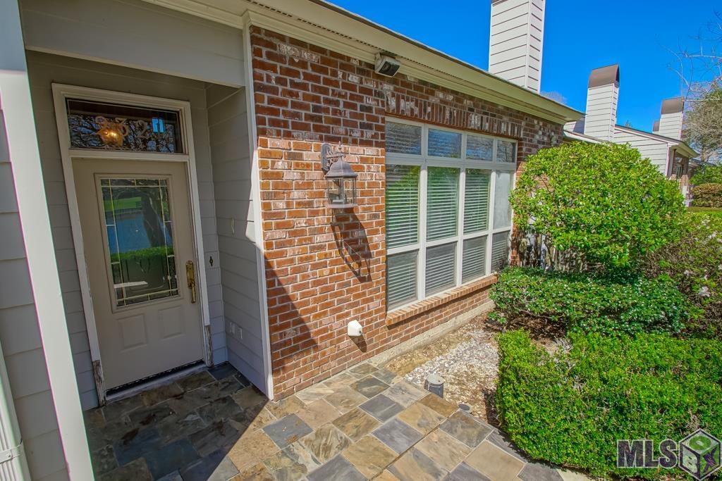 2321 Shadowbrook Drive Baton Rouge, LA 70816 - Photo 3 of 38