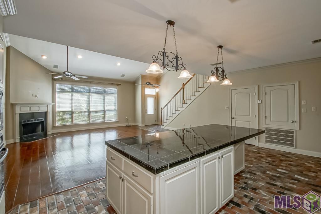 2321 Shadowbrook Drive Baton Rouge, LA 70816 - Photo 6 of 38