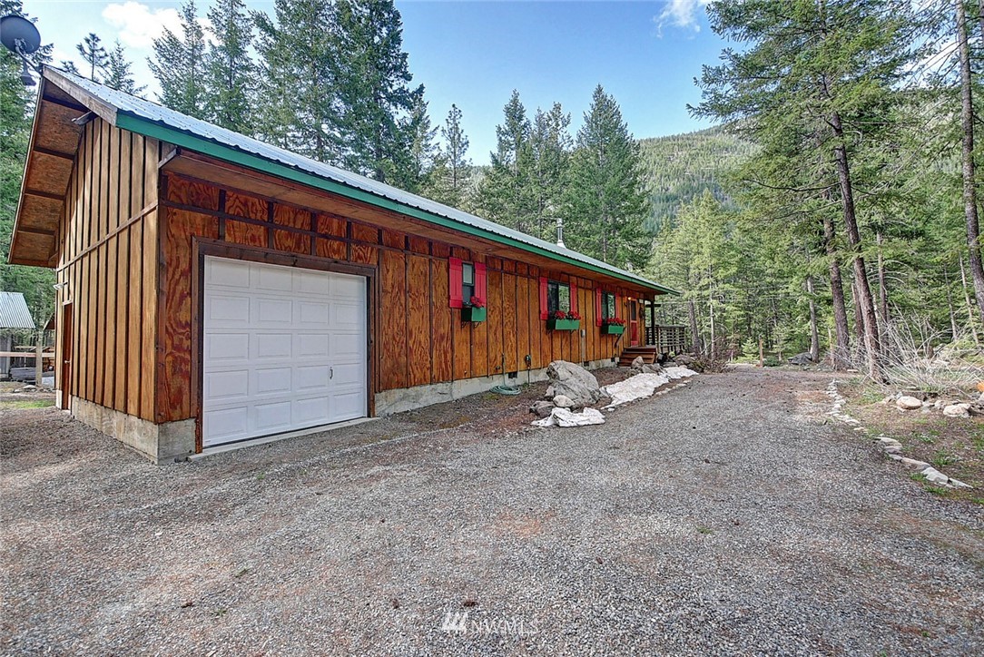 3 Moate Road Mazama, WA 98833 - Photo 1 of 25 Gallery Image 1