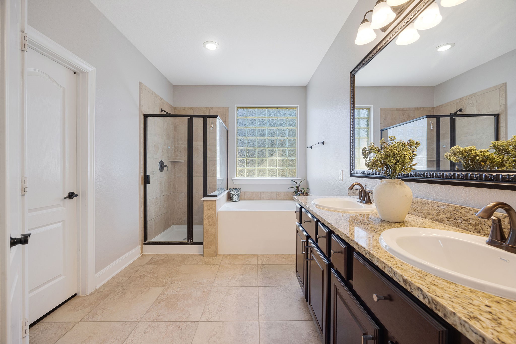 31 South Victoriana Circle Spring, TX 77389 - Photo 26 of 47