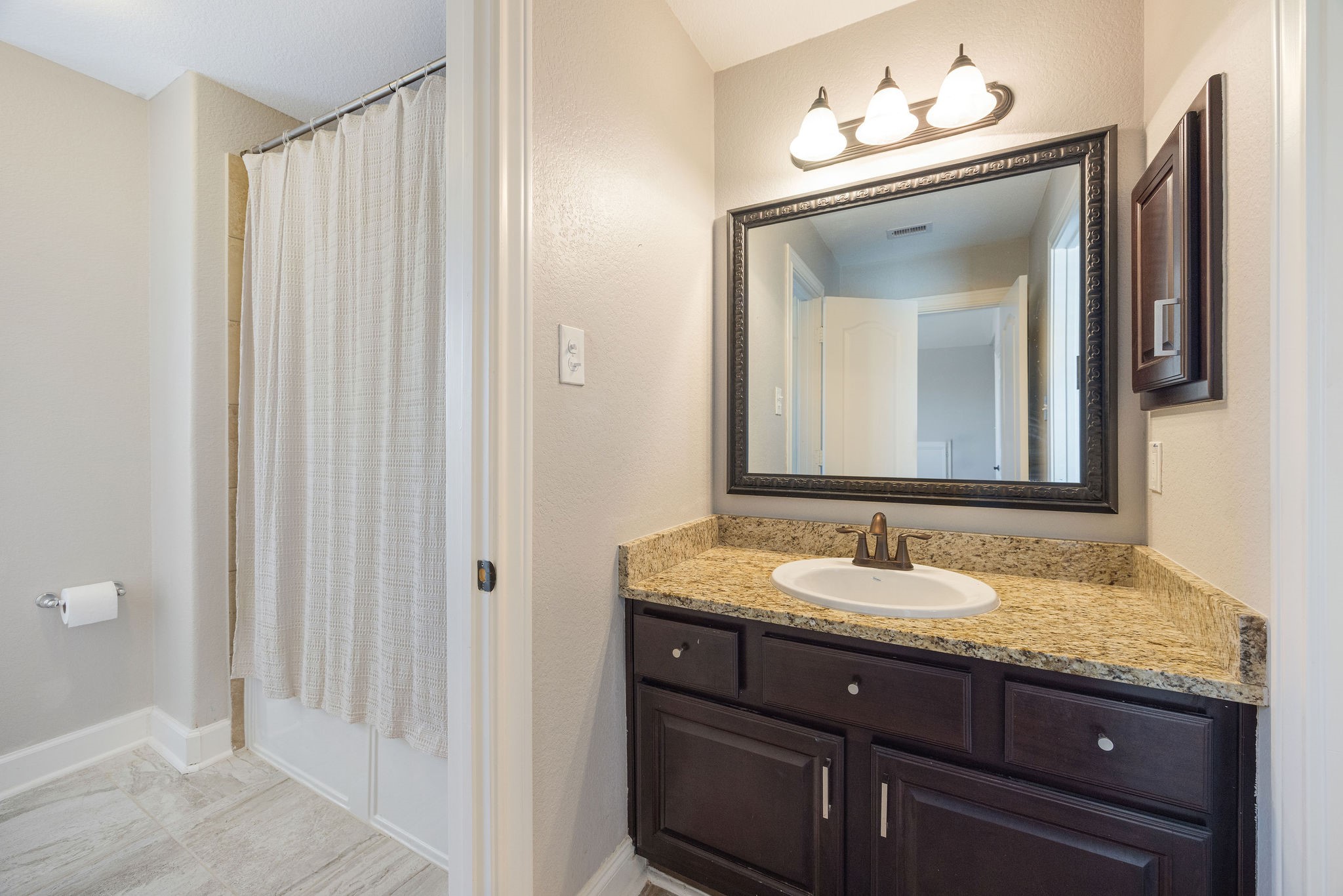 31 South Victoriana Circle Spring, TX 77389 - Photo 31 of 47