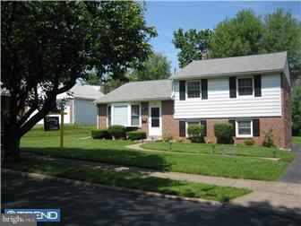461 Rittenhouse Circle Havertown, PA 19083 - Photo 1 of 12 Exterior Front