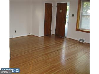 461 Rittenhouse Circle Havertown, PA 19083 - Photo 3 of 12 Living Room