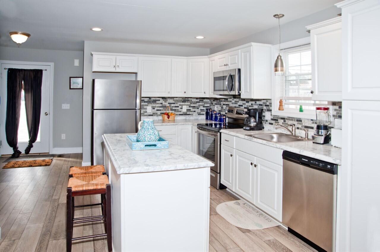 64 Ocean Park Road, Unit 1 Saco, ME 04072 - Photo 5 of 23 Kitchen