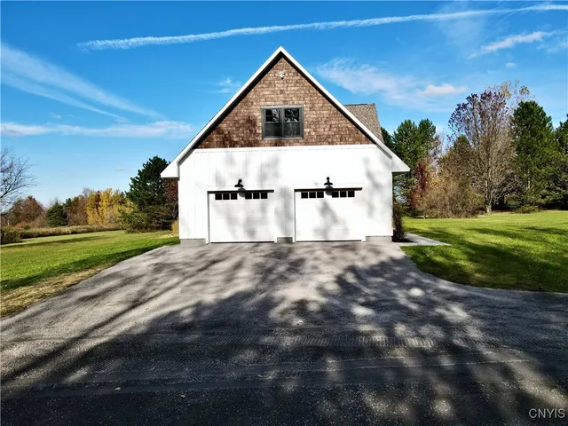 $695,000 | 5973 Nelson Road, Lincoln, NY 13032