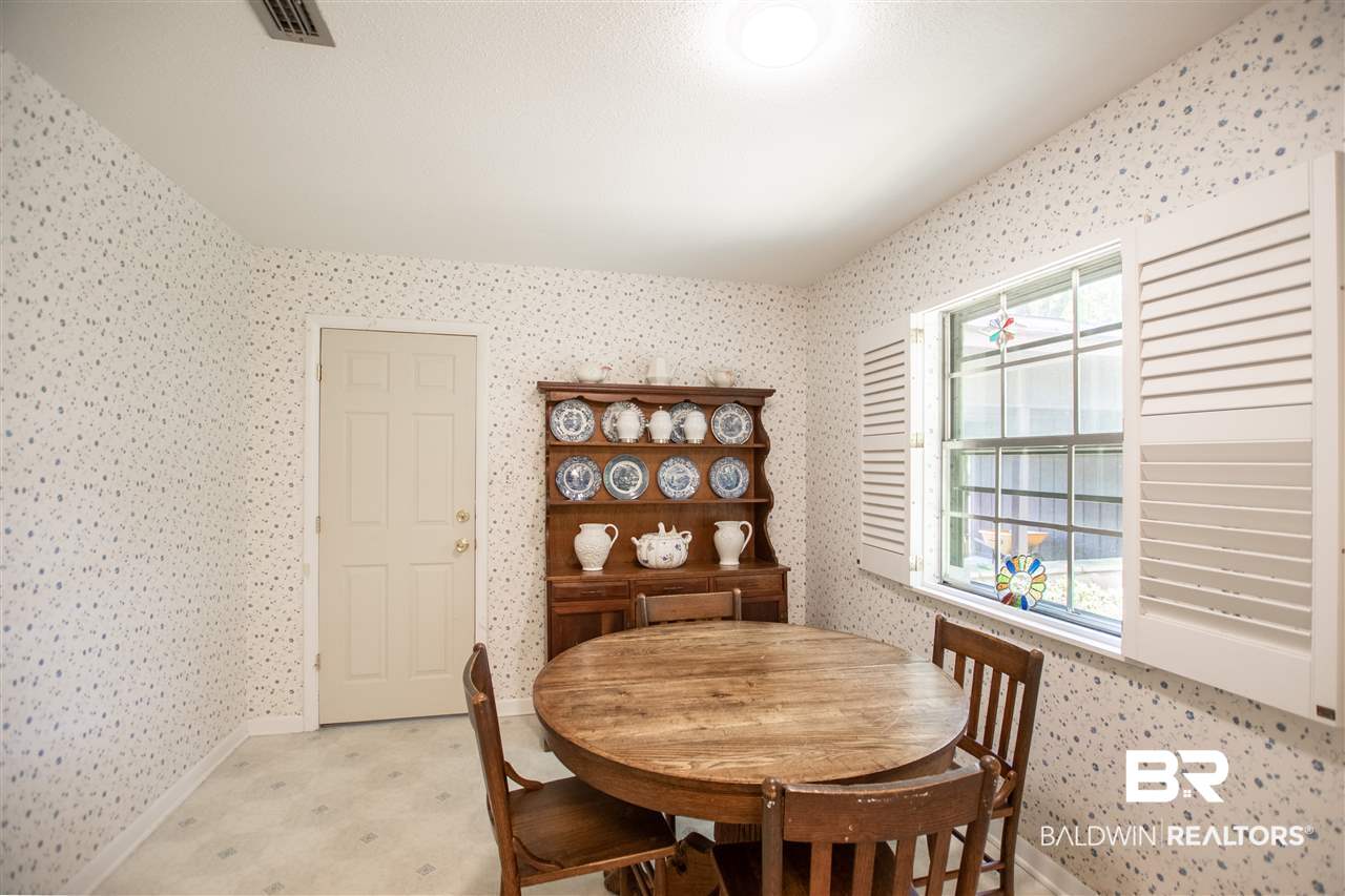 413 West Berry Avenue Foley, AL 36535 - Photo 8 of 32