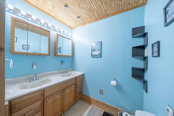 $239,900 | 684 Bielby Road, Lawrenceburg, IN 47025