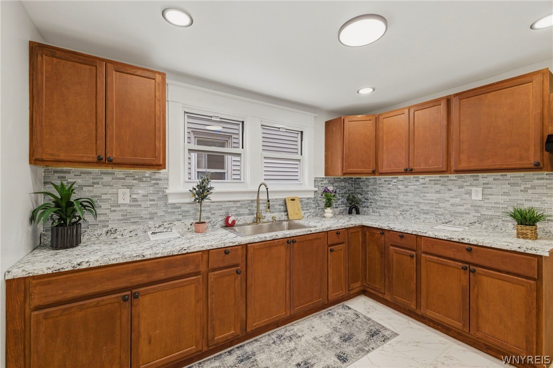 335 Riverside Avenue Buffalo, NY 14207 - Photo 15 of 48