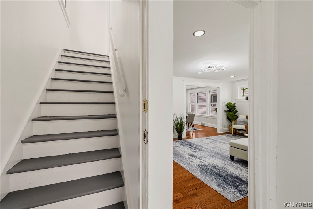 335 Riverside Avenue Buffalo, NY 14207 - Photo 19 of 48