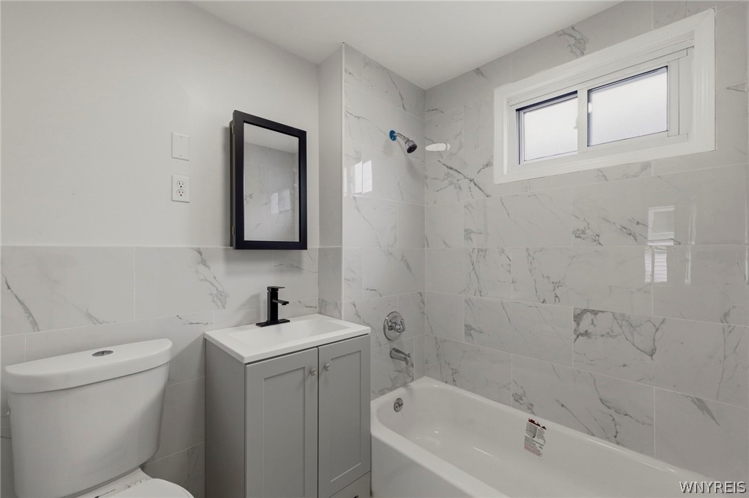 335 Riverside Avenue Buffalo, NY 14207 - Photo 33 of 48