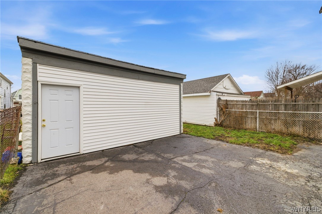 335 Riverside Avenue Buffalo, NY 14207 - Photo 41 of 48