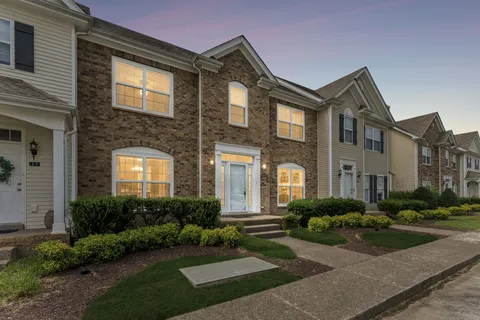 $274,000 | 2271 Dewey Drive, Unit J4, Spring Hill, TN 37174
