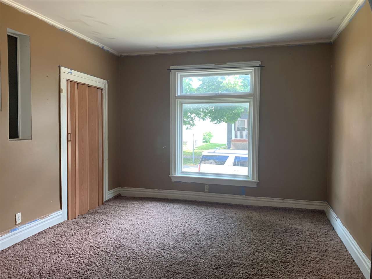 1904 3rd Street Bay City, MI 48708 - Photo 2 of 6 31387345-1.JPG