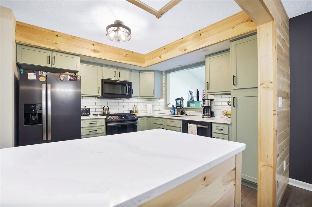 9 Castle Hills Road, Unit F Agawam, MA 01001 - Photo 13 of 42 Gallery Image 13