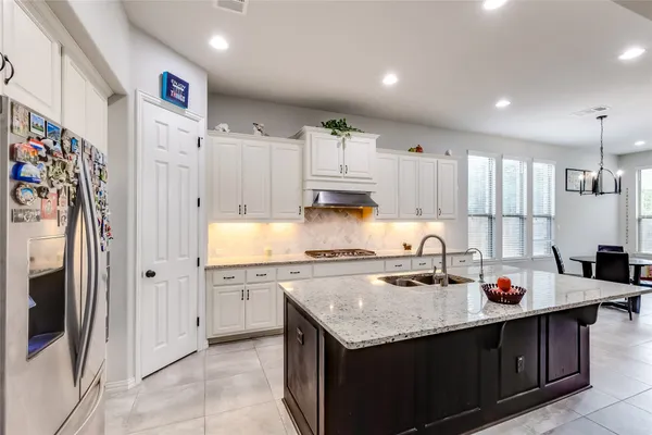 $3,400 | 204 Lady Bird Lane, Georgetown, TX 78628