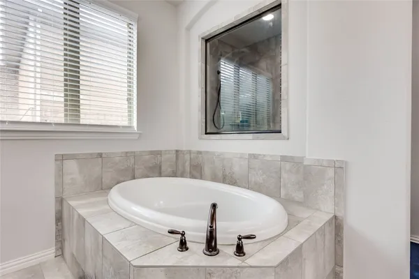 $3,400 | 204 Lady Bird Lane, Georgetown, TX 78628