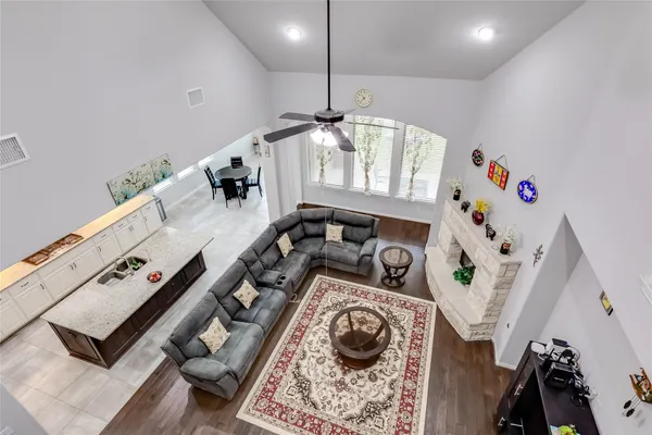 $3,400 | 204 Lady Bird Lane, Georgetown, TX 78628