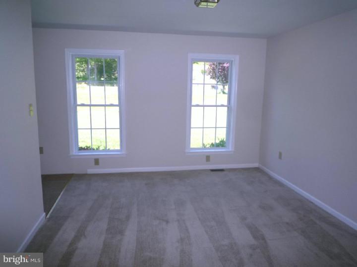 152 Fry Road Fleetwood, PA 19522 - Photo 7 of 13 Dining Room