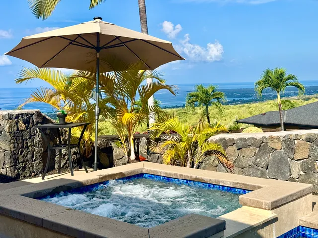 $2,885,000 | 76-6321 Kilohana Street, Kailua-Kona, HI 96740