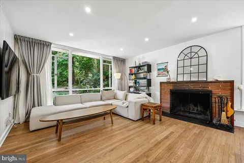 $1,150,000 | 10700 Keswick Street, Garrett Park, MD 20896