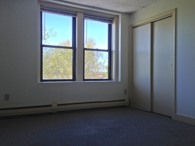 610 Union Street, Unit 401 Manchester, NH 03104 - Photo 13 of 23