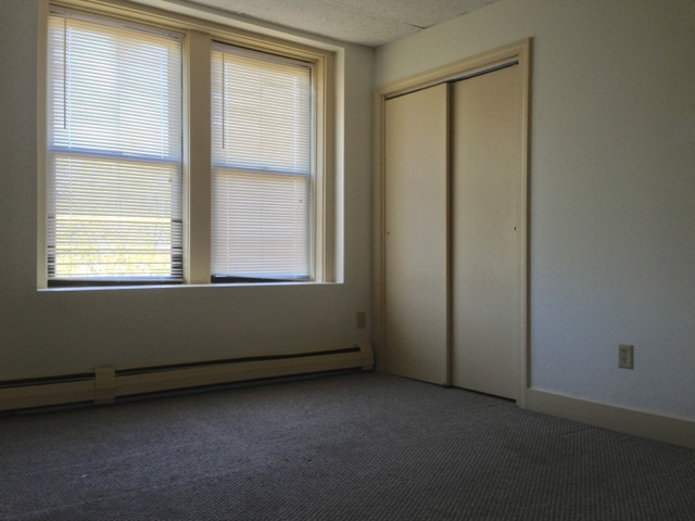 610 Union Street, Unit 401 Manchester, NH 03104 - Photo 22 of 23