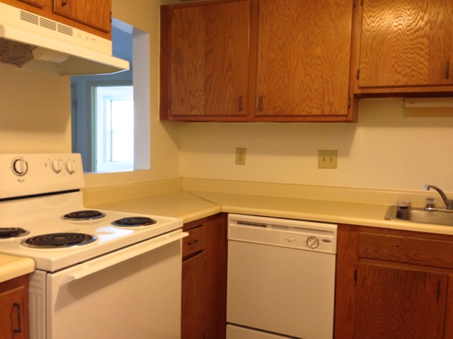 610 Union Street, Unit 401 Manchester, NH 03104 - Photo 6 of 23
