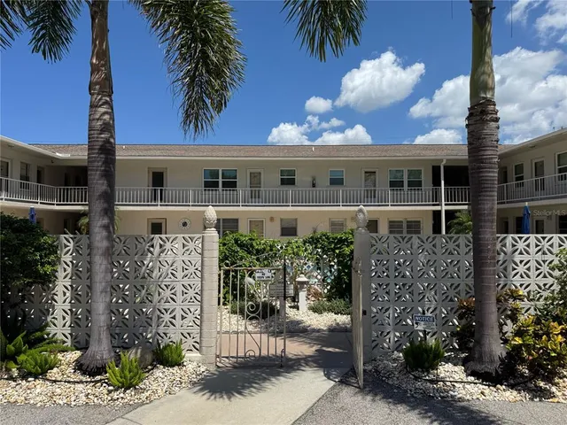 $3,000 | 510 Granada Avenue, Unit 105, Venice, FL 34285