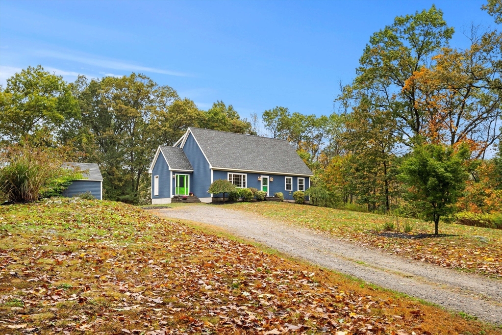 266 Washington Street Boxford, MA 01921 - Photo 1 of 29 Gallery Image 1