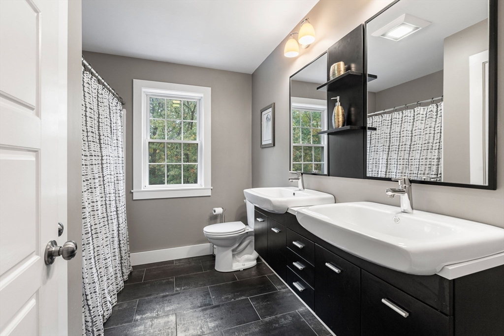 266 Washington Street Boxford, MA 01921 - Photo 22 of 29 Gallery Image 22