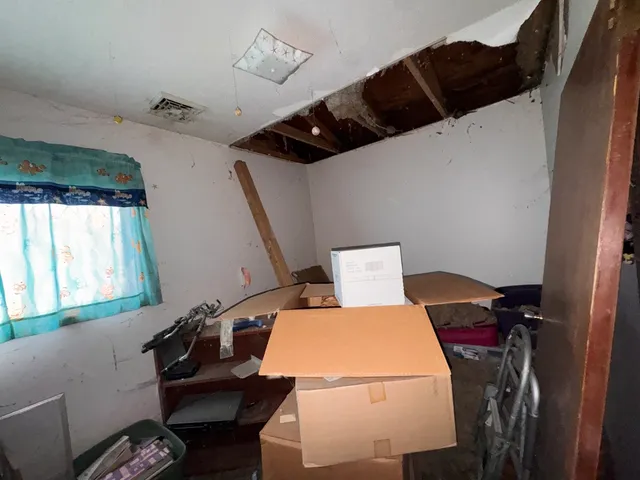 $20,000 | 10 Tamarack Street, Canton, IL 61520